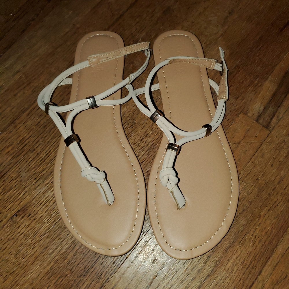 NWT Sandals
